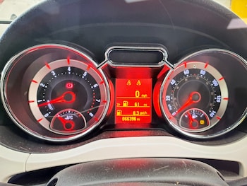 Used Vauxhall ADAM 2017 for sale - 78641302: Photo