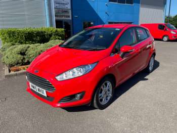 2015 (15) - 1.25 82 Zetec 5dr