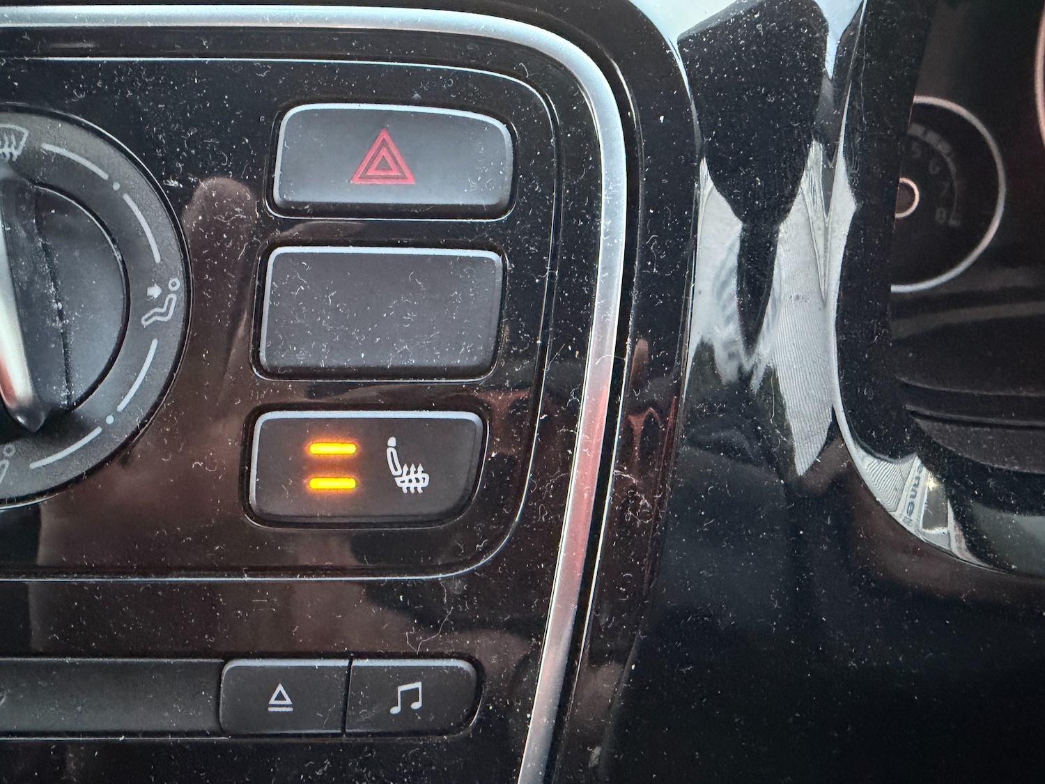 Used Volkswagen up! 2013 for sale - 76883935: Photo 11