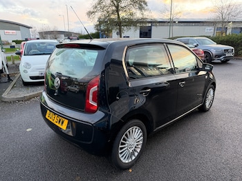 Used Volkswagen up! 2013 for sale - 76883935: Photo