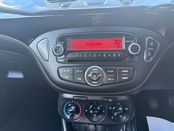 Used Vauxhall Corsa 2016 for sale - 75676887: Photo 13