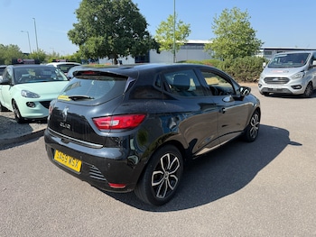 Used Renault Clio 2019 for sale - 79179774: Photo