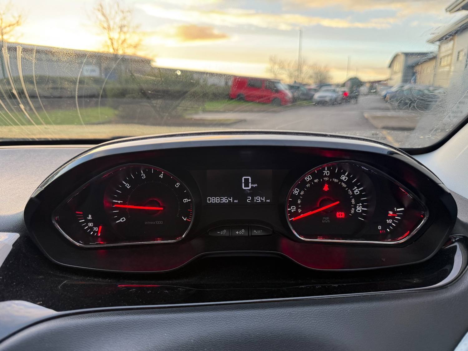 Used Peugeot 208 2013 for sale - 76819739: Photo 6