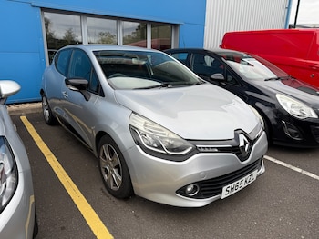 2015 (65) - 1.5 dCi Dynamique Nav Hatchback 5dr Diesel Manual Euro 6 (s/s) (90 ps)