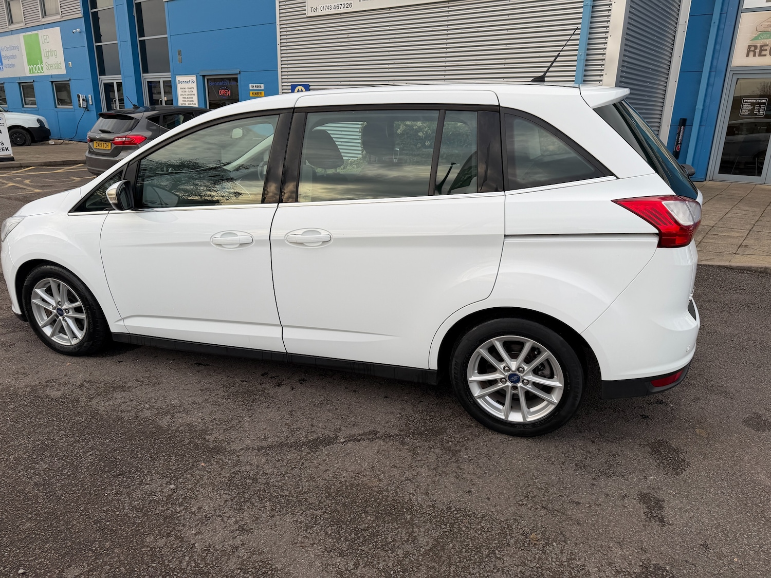 Used Ford Grand C-Max 2017 for sale - 77207587: Photo 7