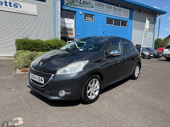 Used Peugeot 208 2014 for sale - 79478076: Photo