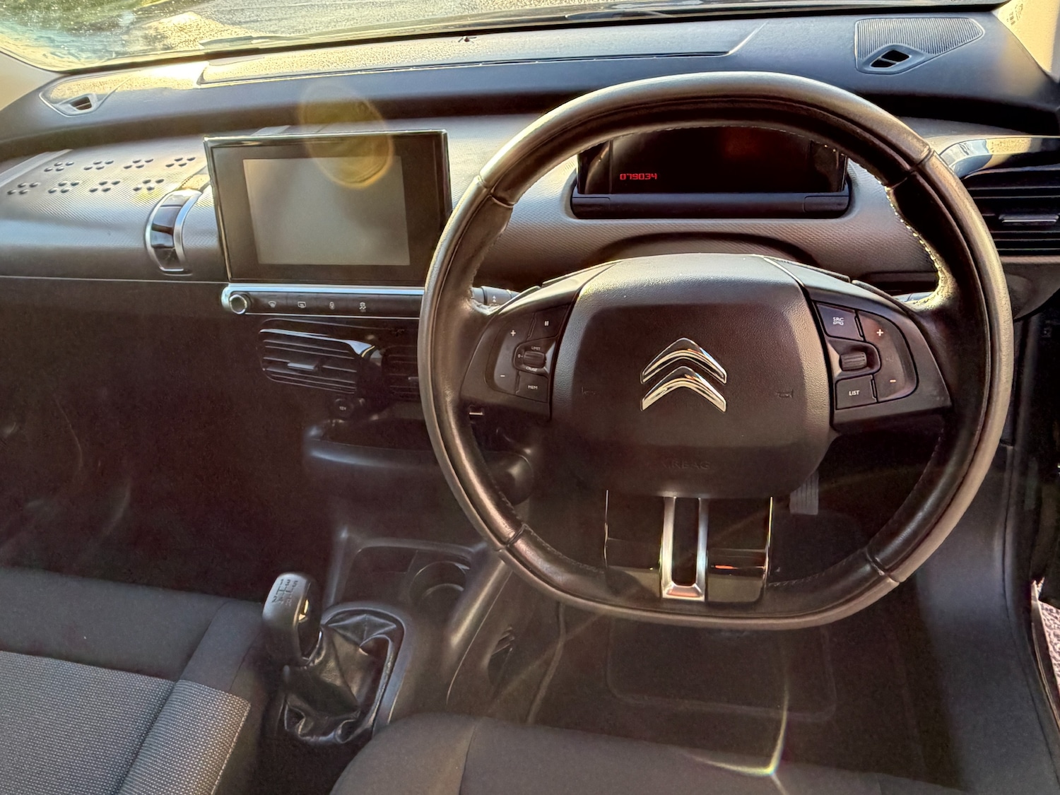 Used Citroen C4 Cactus 2017 for sale - 76845415: Photo 13