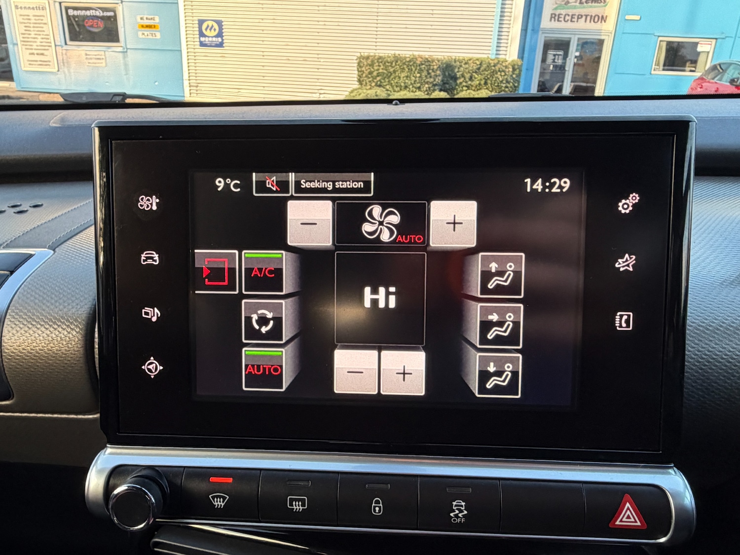 Used Citroen C4 Cactus 2017 for sale - 76845415: Photo 18