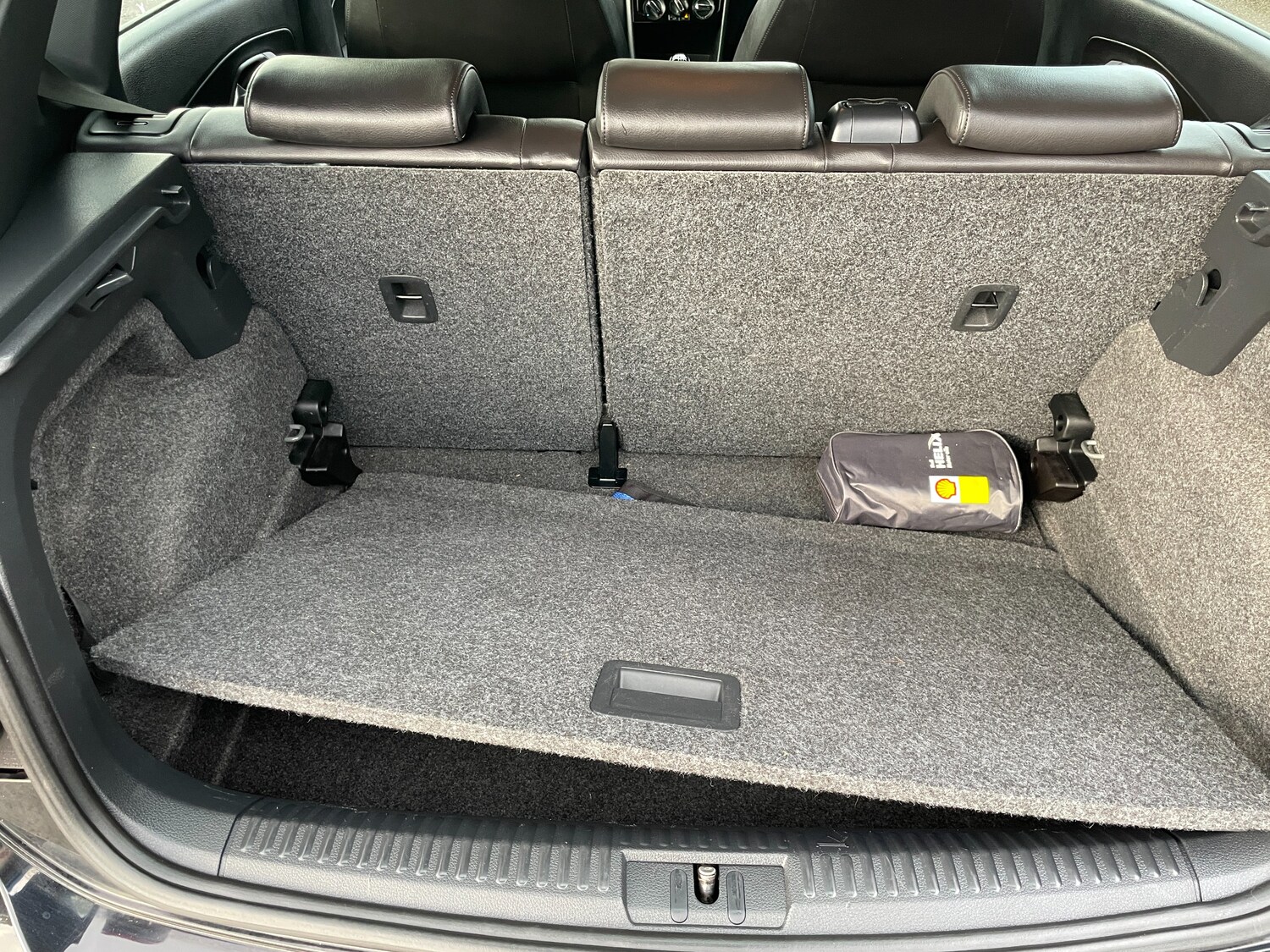 Used Volkswagen Polo 2013 for sale - 76477464: Photo 12