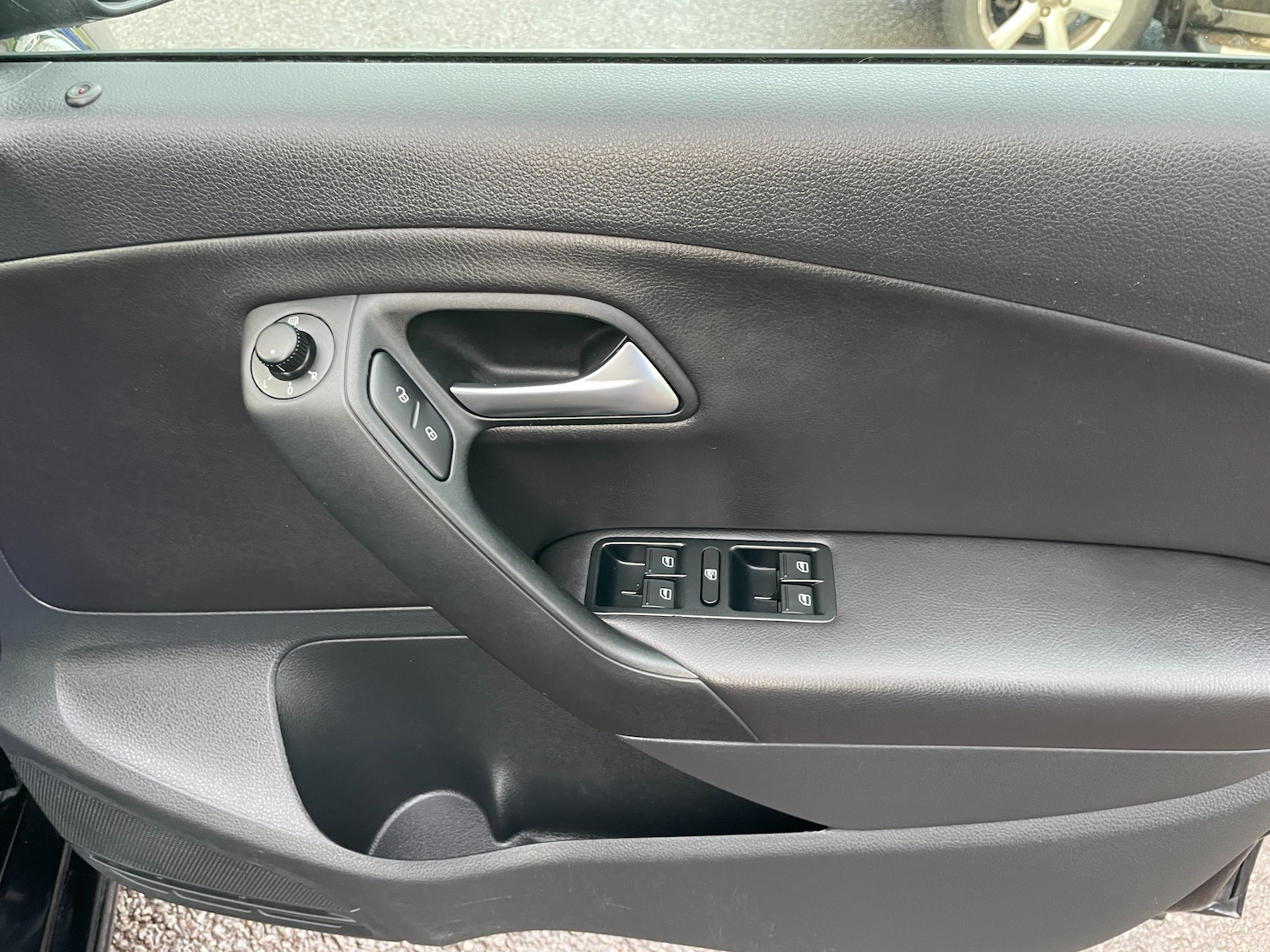 Used Volkswagen Polo 2013 for sale - 76477464: Photo 16