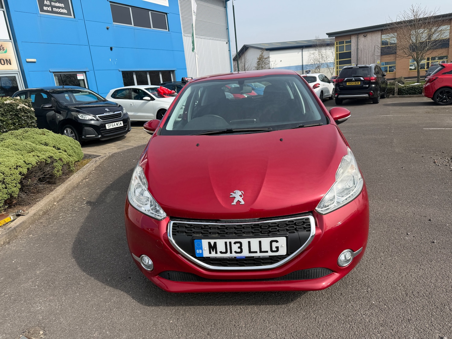 Used Peugeot 208 2013 for sale - 77966552: Photo 2