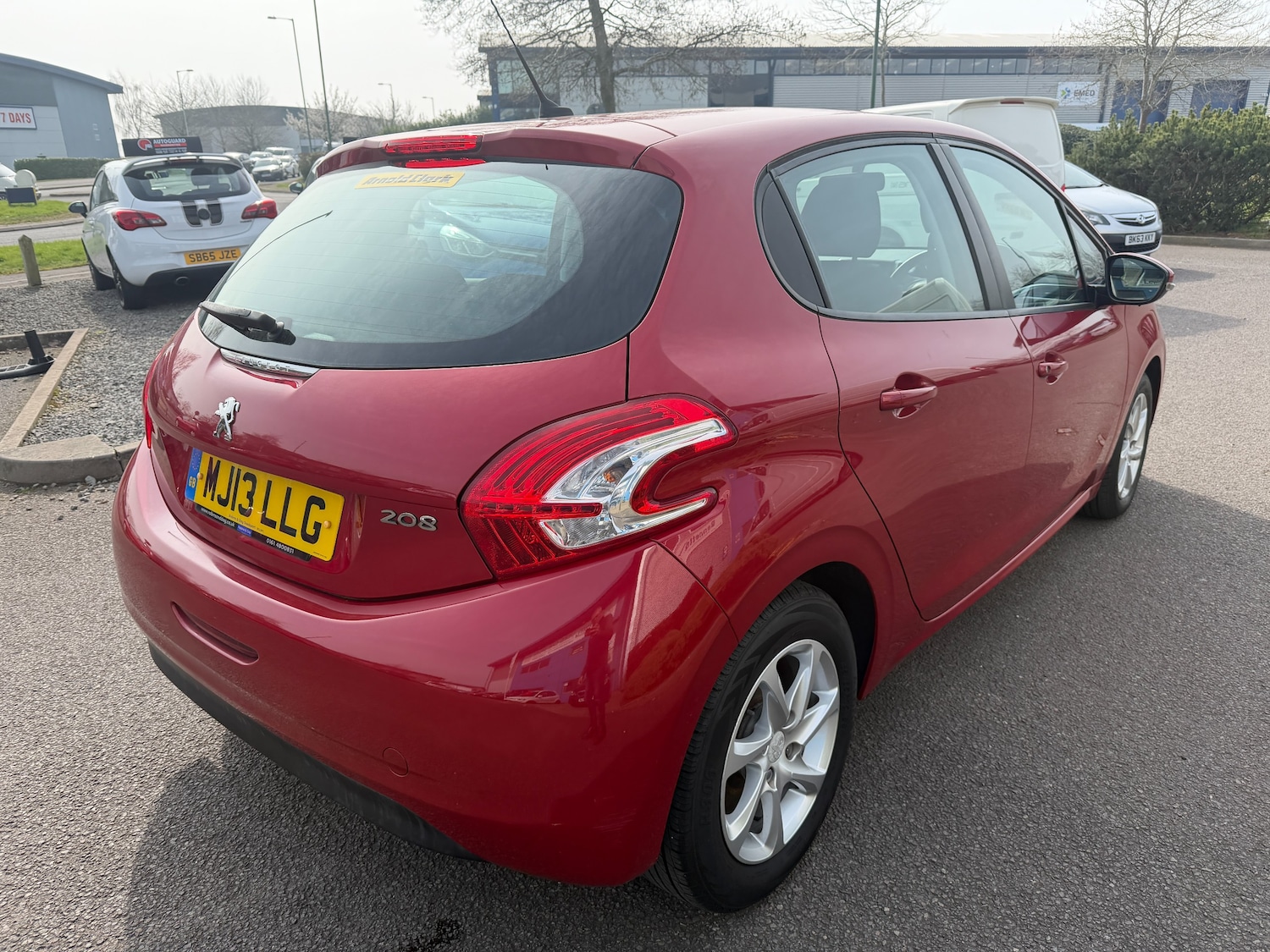 Used Peugeot 208 2013 for sale - 77966552: Photo 4
