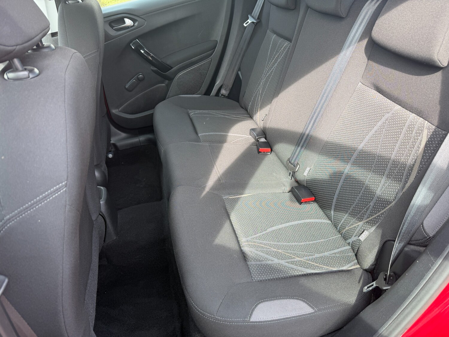 Used Peugeot 208 2013 for sale - 77966552: Photo 8