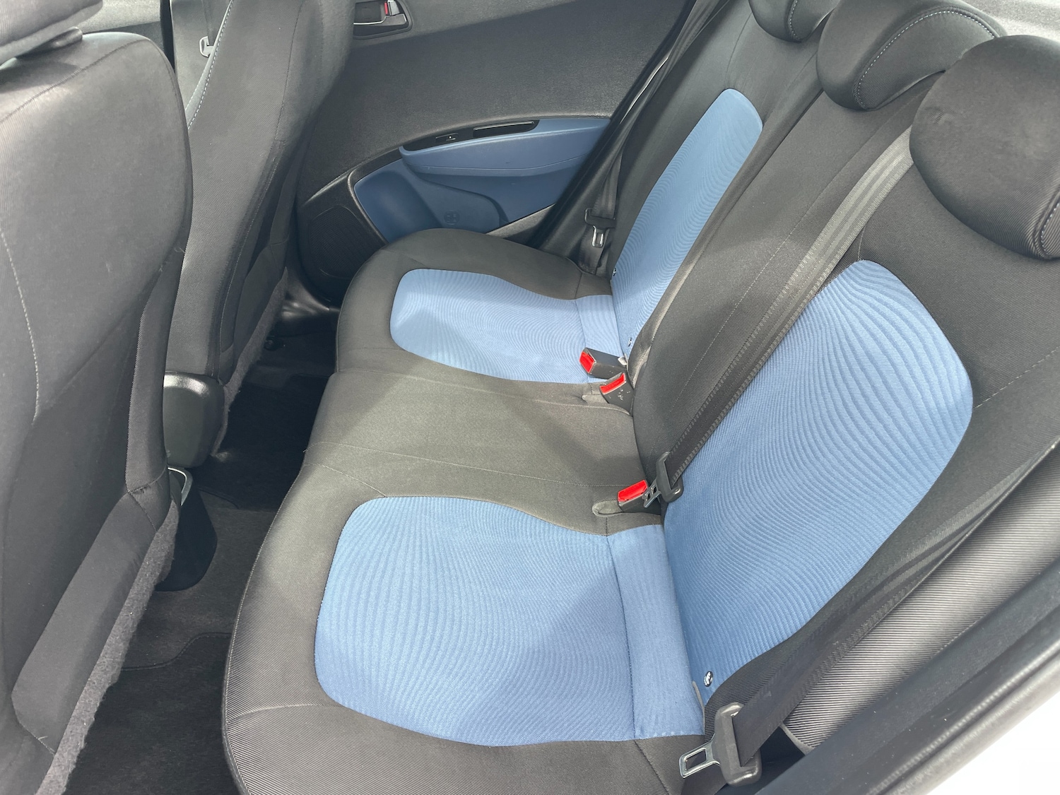 Used Hyundai i10 2023 for sale - 77013953: Photo 10