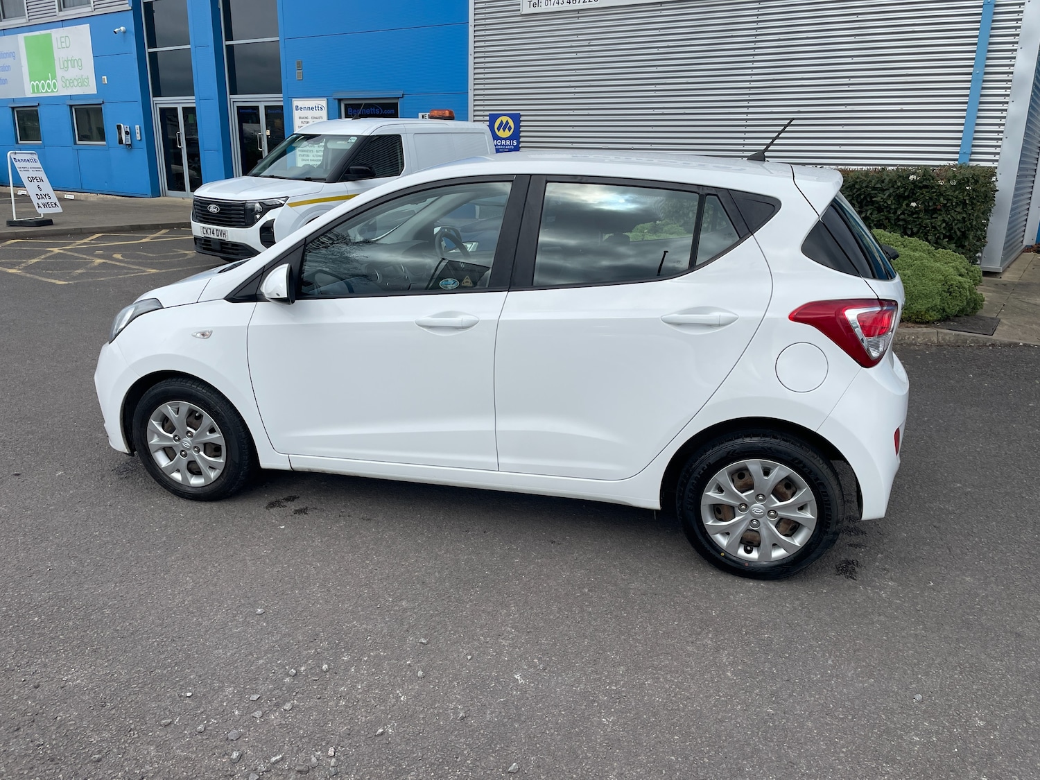 Used Hyundai i10 2023 for sale - 77013953: Photo 8