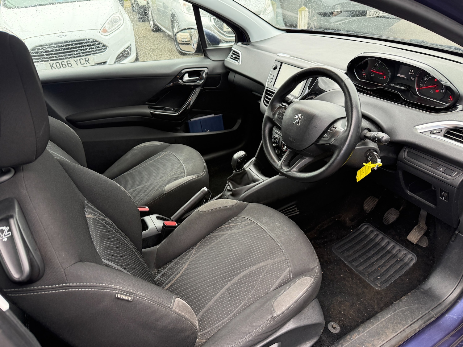 Used Peugeot 208 2014 for sale - 77679756: Photo 5