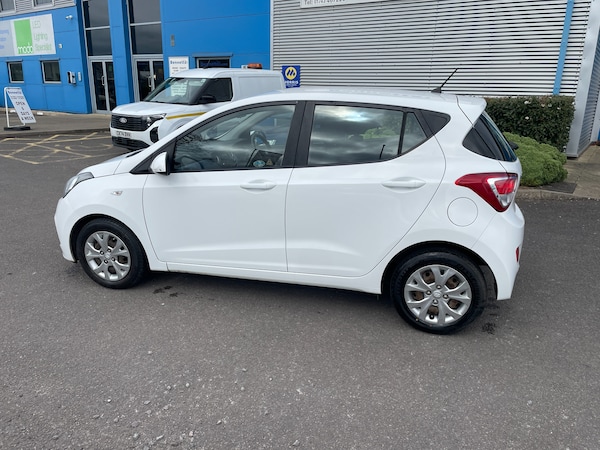 Used Hyundai i10 2023 for sale - 73725732: Photo 8