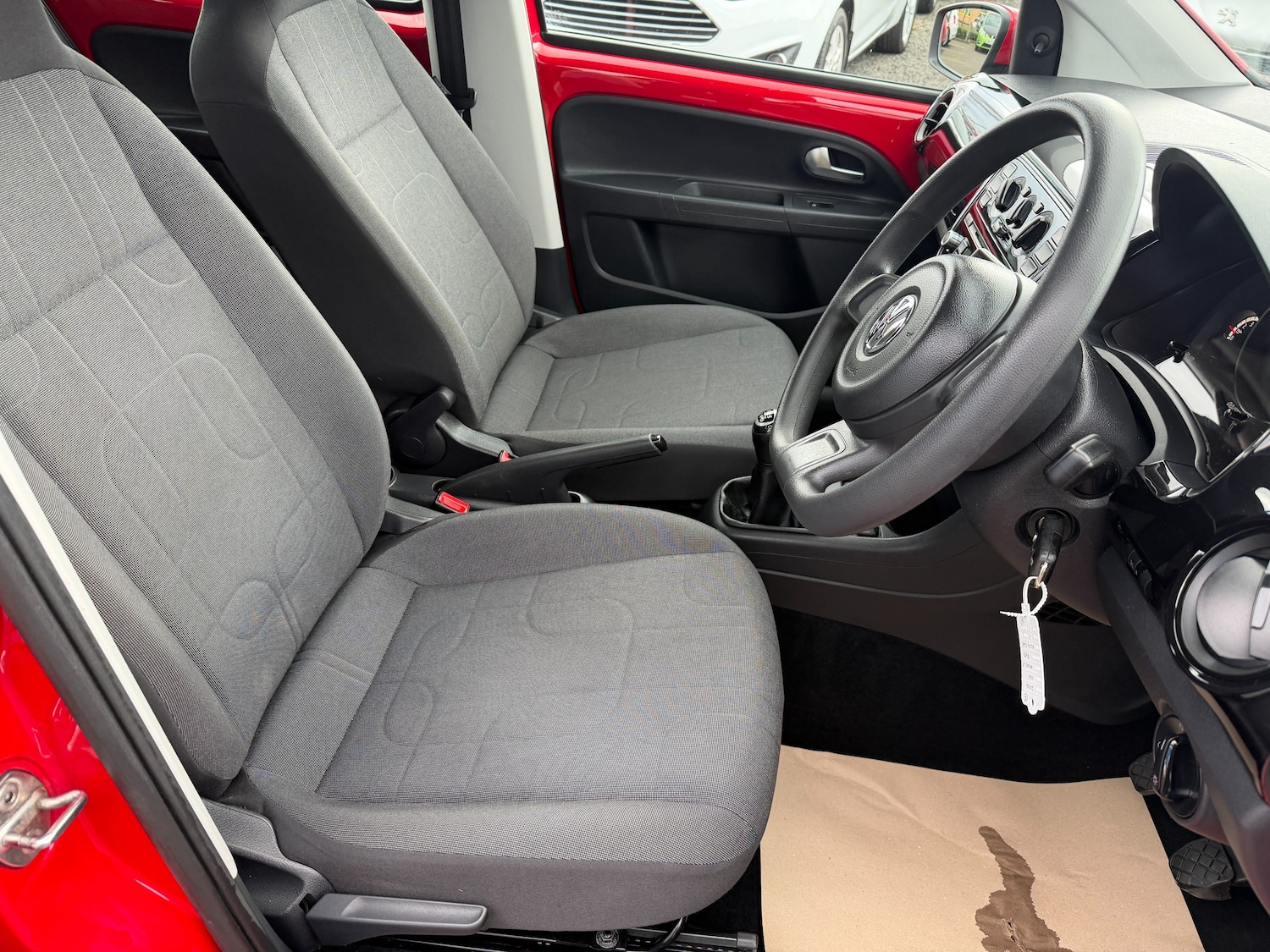 Used Volkswagen up! 2014 for sale - 77665939: Photo 12