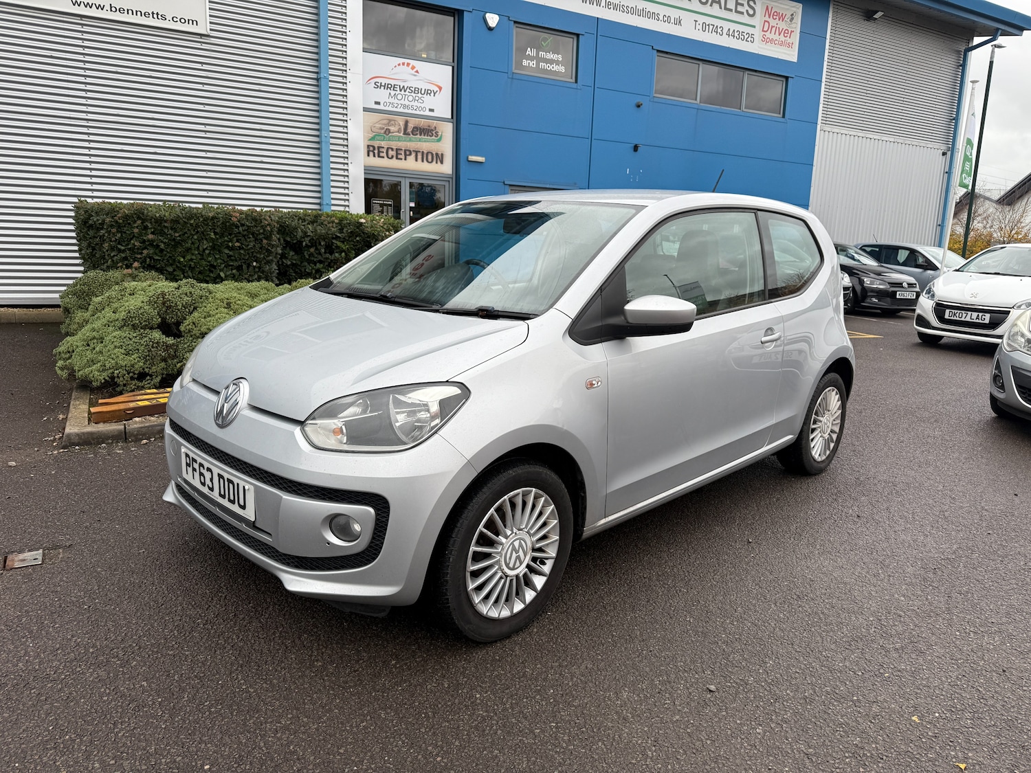 Used Volkswagen up! 2013 for sale - 76542235: Photo 1
