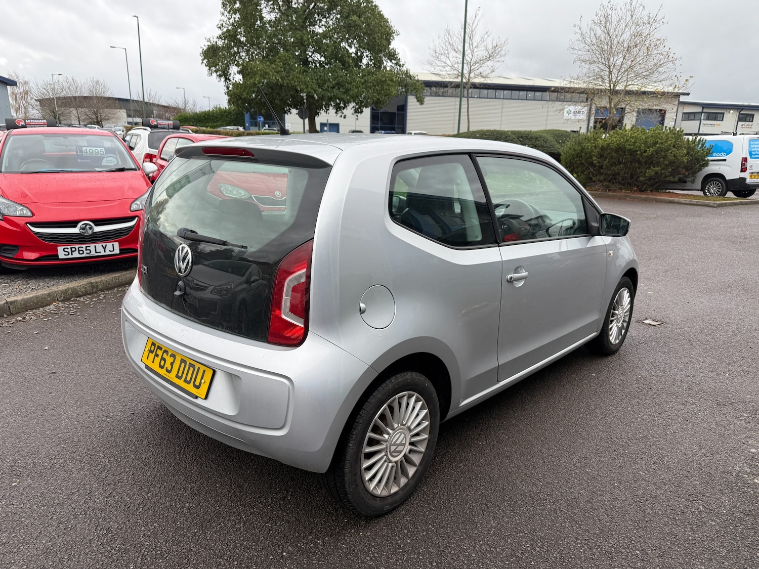 Used Volkswagen up! 2013 for sale - 76542235: Photo 3