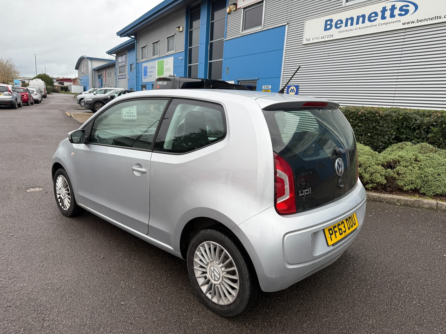 Used Volkswagen up! 2013 for sale - 76542235: Photo 4
