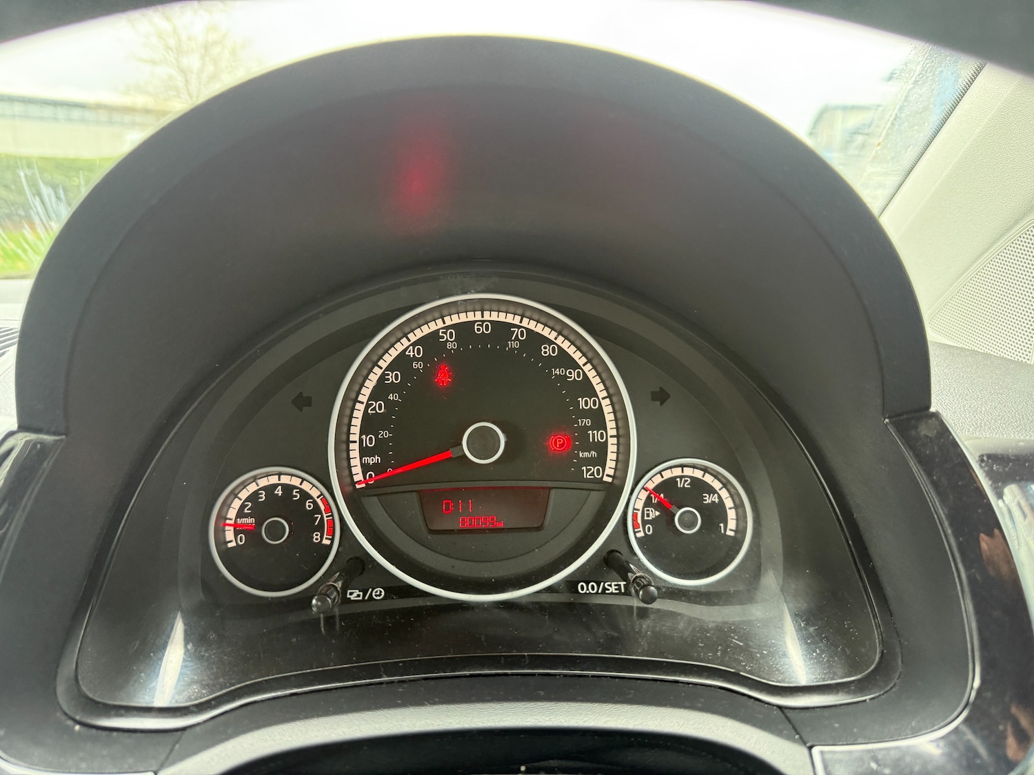 Used Volkswagen up! 2013 for sale - 76542235: Photo 5