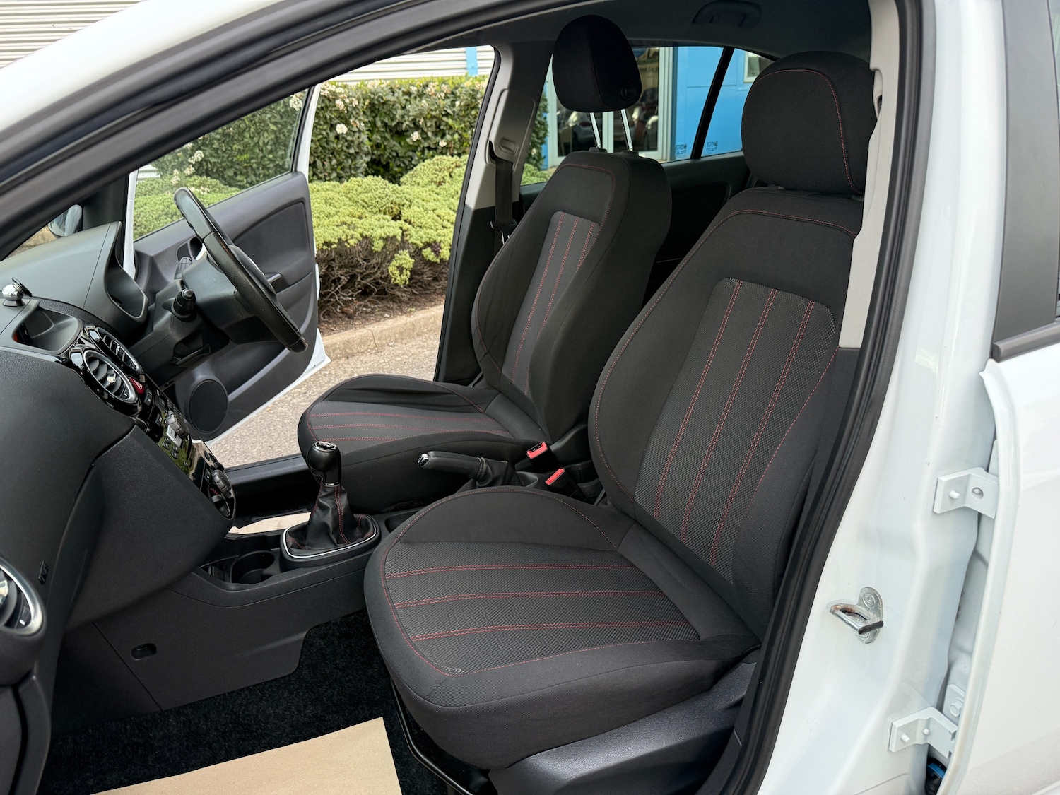 Used Vauxhall Corsa 2011 for sale - 77582515: Photo 11