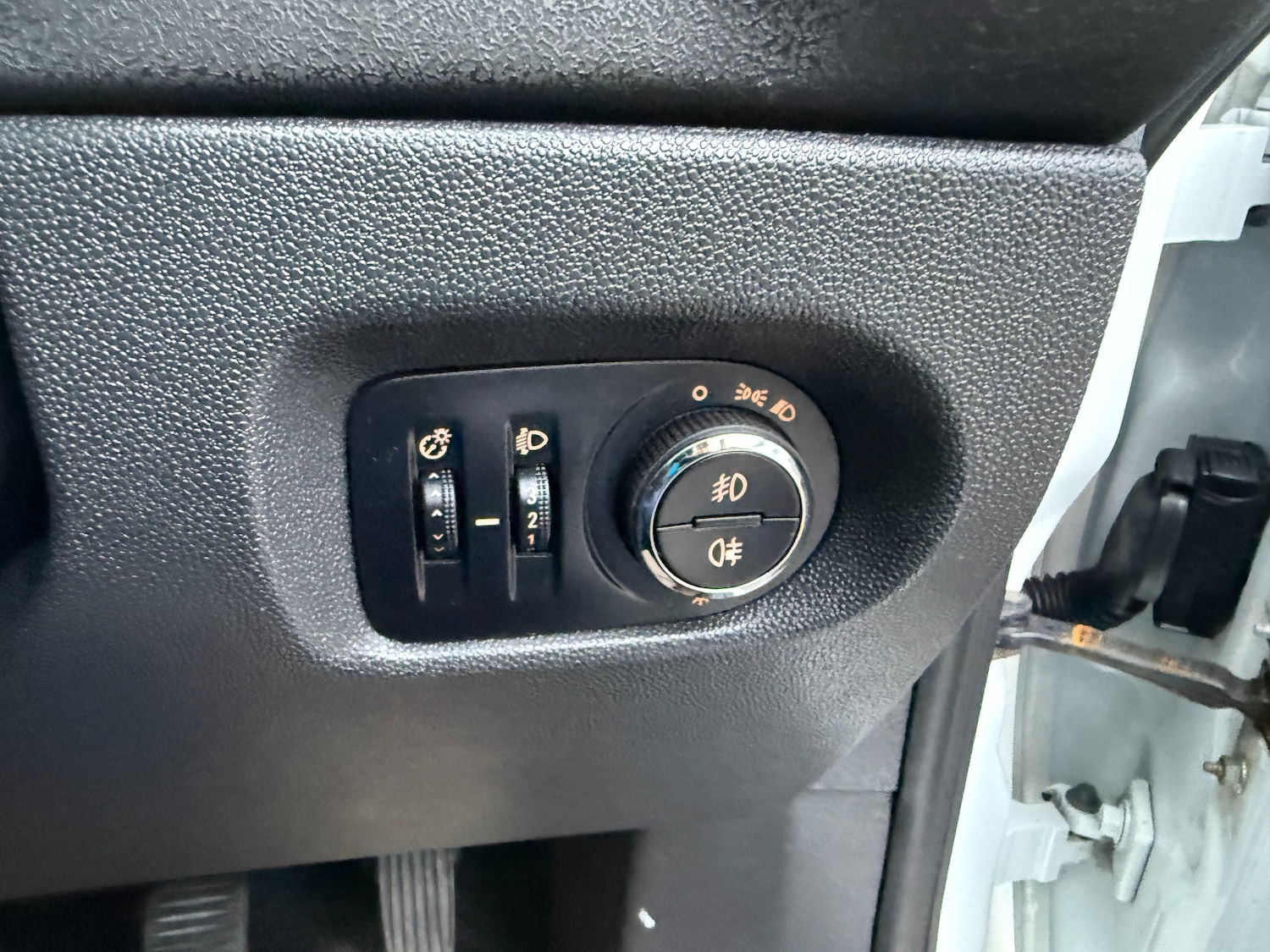 Used Vauxhall Corsa 2011 for sale - 77582515: Photo 20