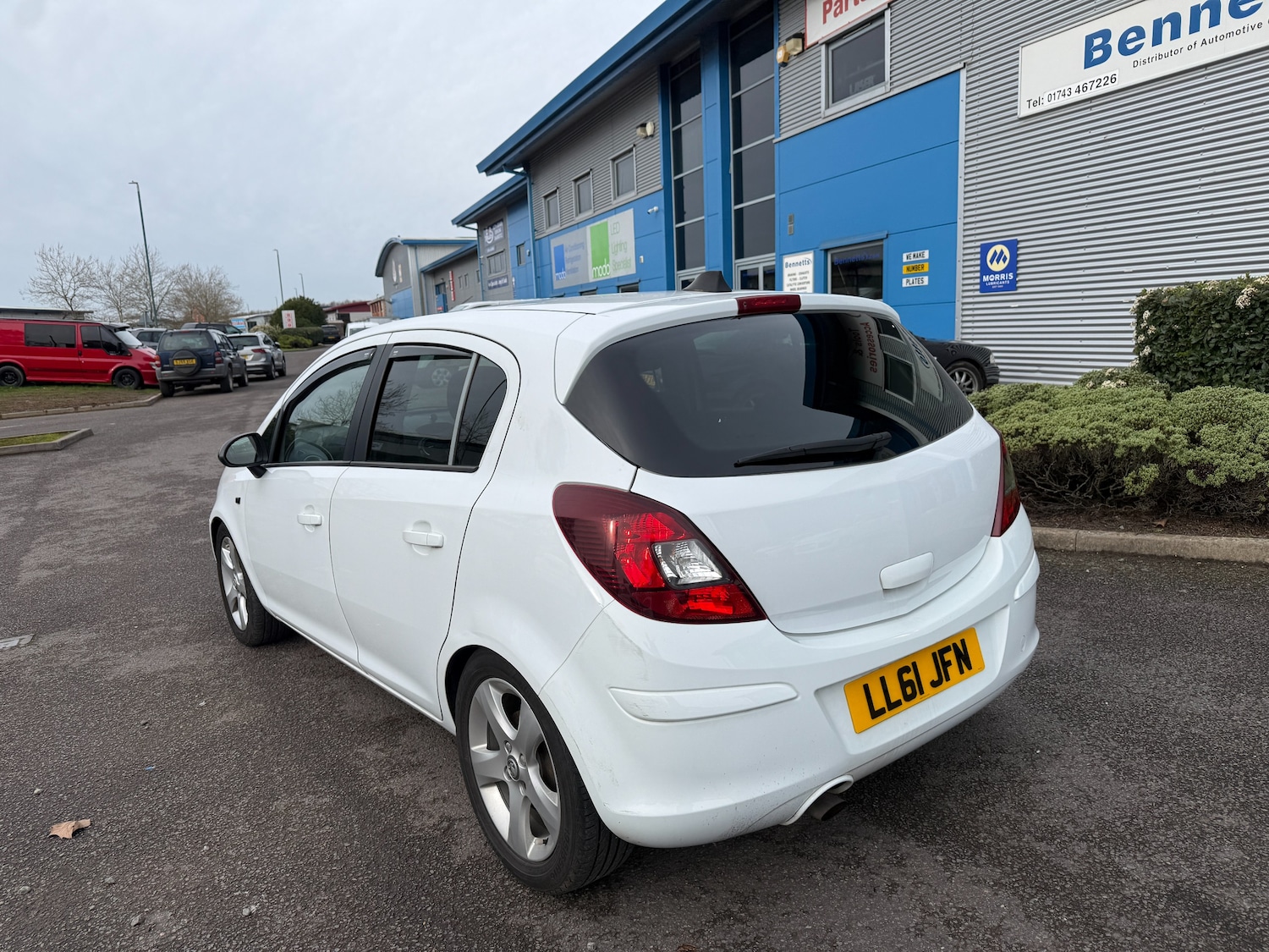 Used Vauxhall Corsa 2011 for sale - 77582515: Photo 4