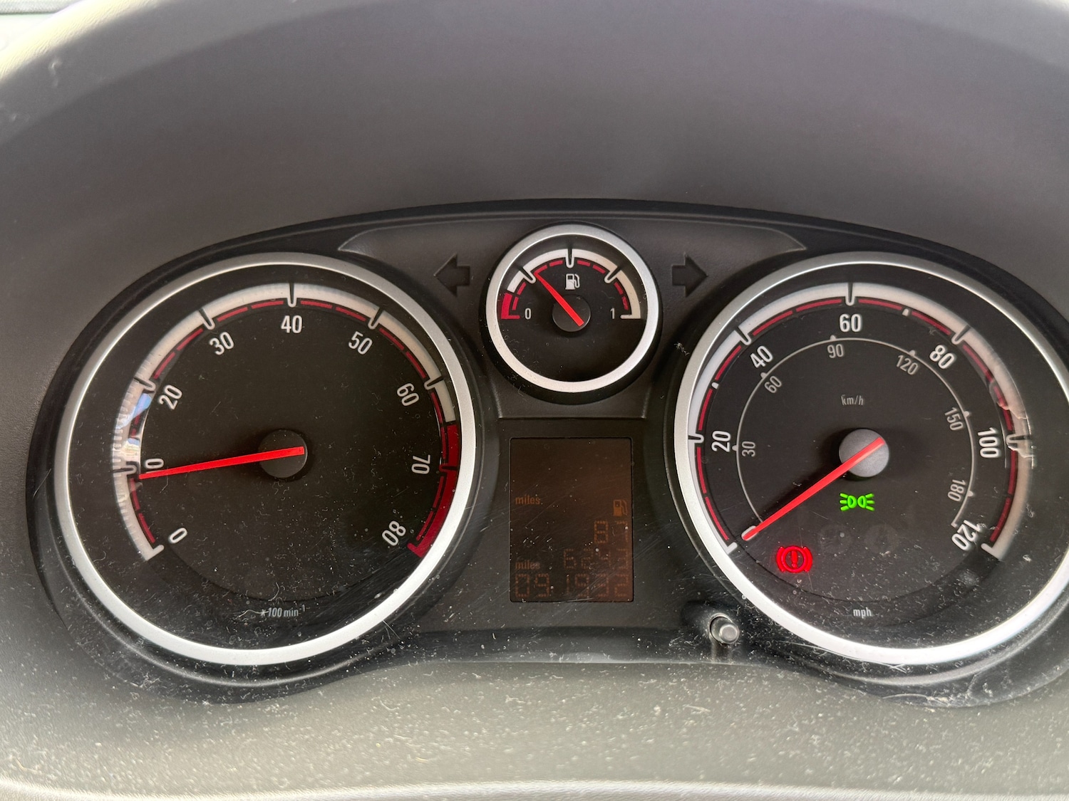 Used Vauxhall Corsa 2011 for sale - 77582515: Photo 5