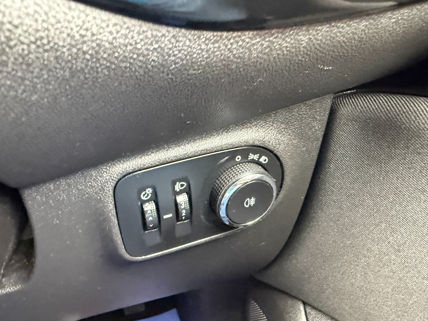 Used Vauxhall Corsa 2015 for sale - 78098420: Photo 18