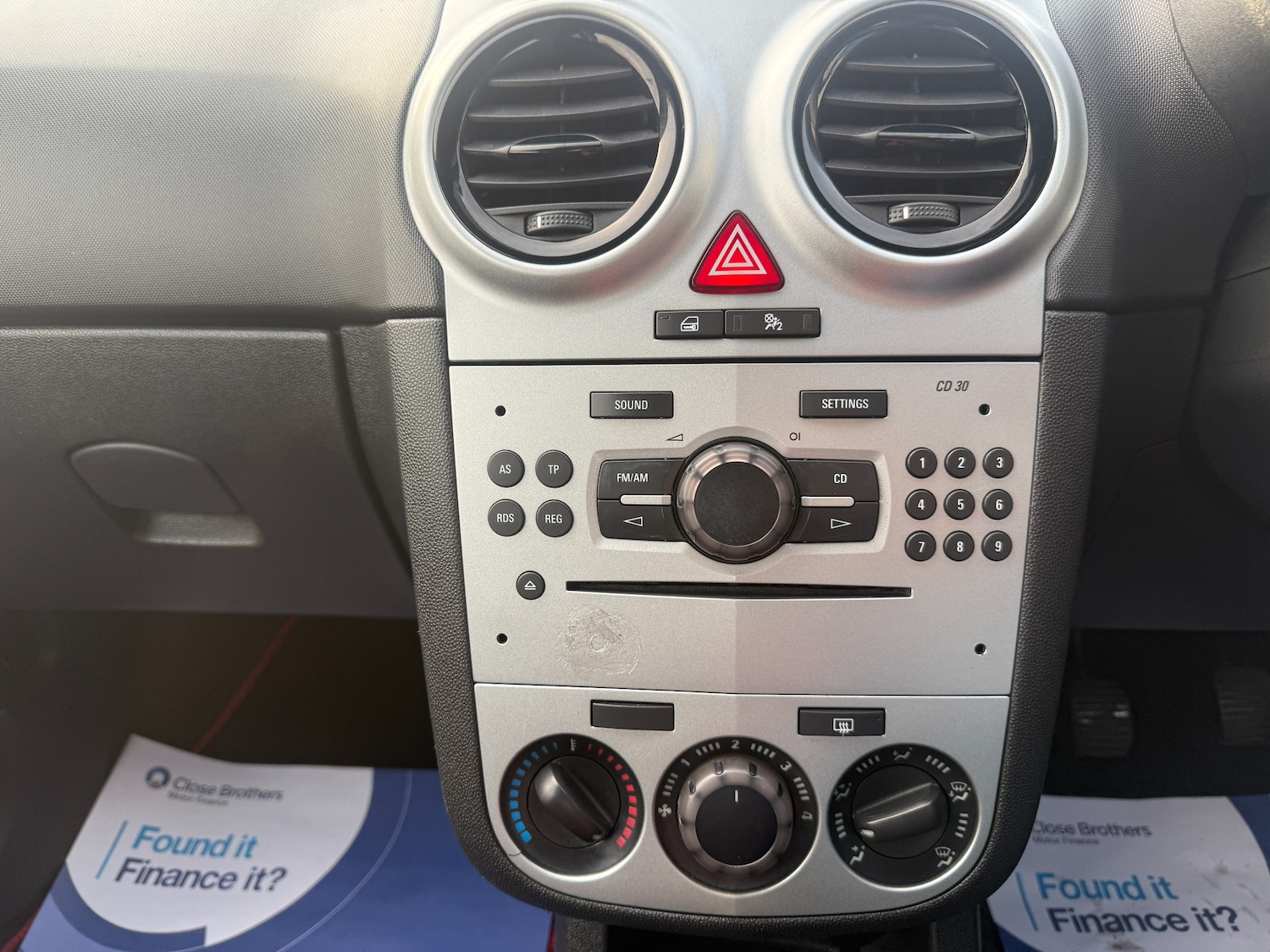 Used Vauxhall Corsa 2012 for sale - 77200761: Photo 14