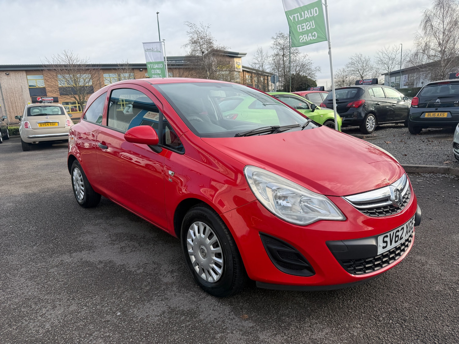 Used Vauxhall Corsa 2012 for sale - 77200761: Photo 3