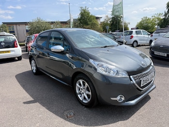 Used Peugeot 208 2014 for sale - 79314554: Photo