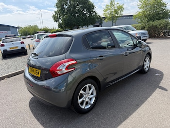 Used Peugeot 208 2014 for sale - 79314554: Photo
