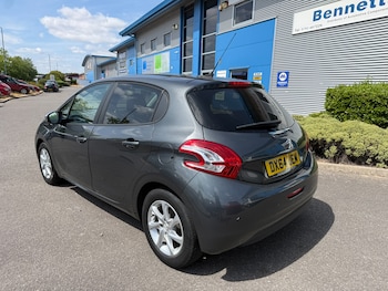 Used Peugeot 208 2014 for sale - 79314554: Photo
