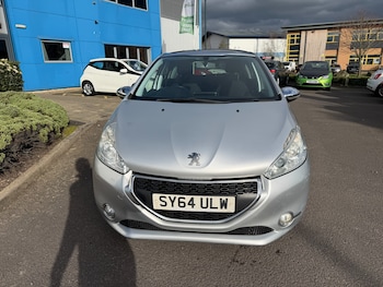 Used Peugeot 208 2014 for sale - 77665953: Photo