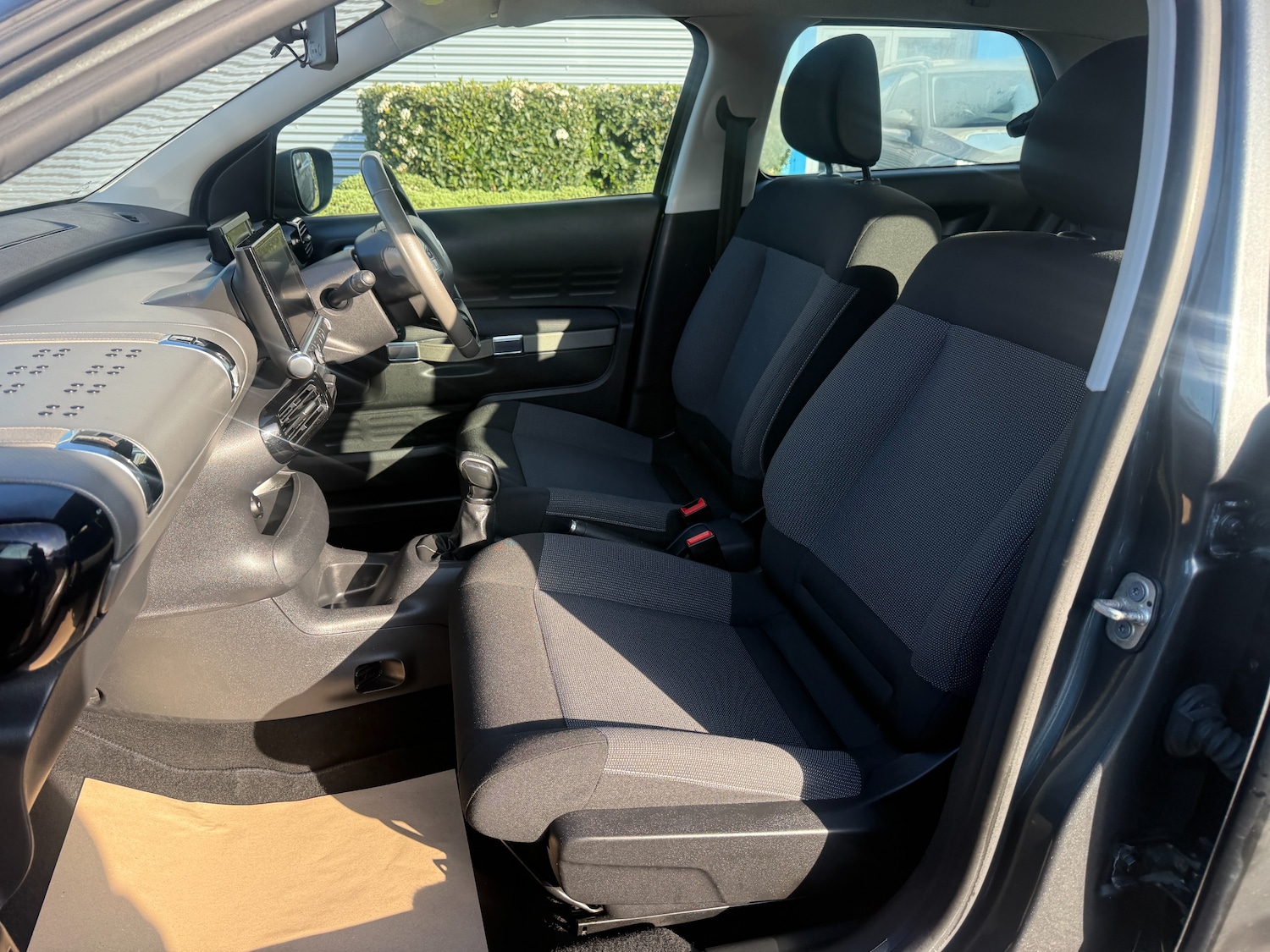 Used Citroen C4 Cactus 2017 for sale - 77743440: Photo 12