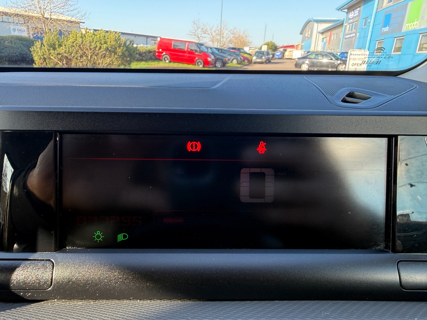 Used Citroen C4 Cactus 2017 for sale - 77743440: Photo 15