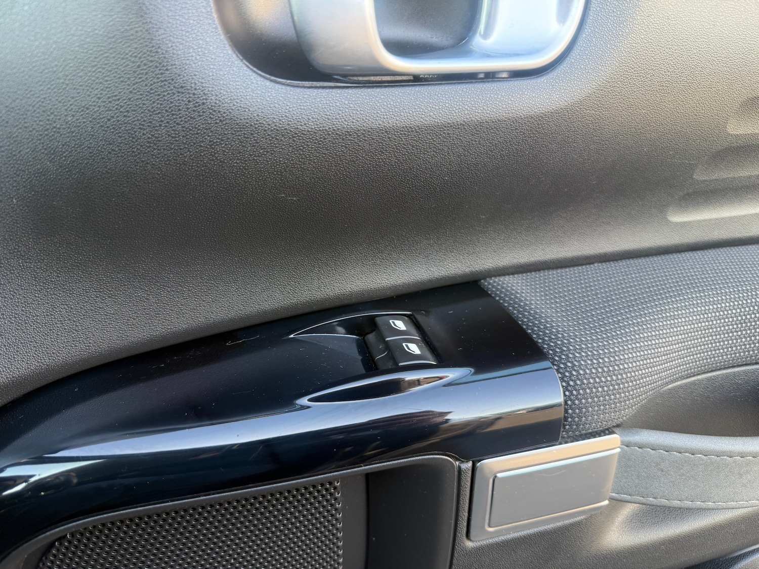 Used Citroen C4 Cactus 2017 for sale - 77743440: Photo 21