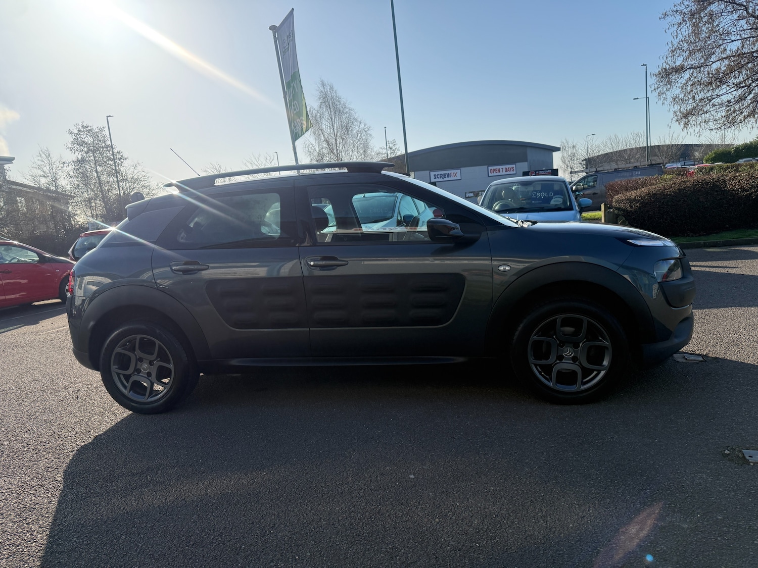 Used Citroen C4 Cactus 2017 for sale - 77743440: Photo 4