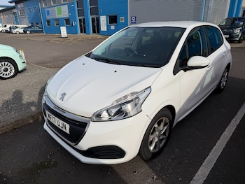 Used Peugeot 208 2017 for sale - 78197210: Photo