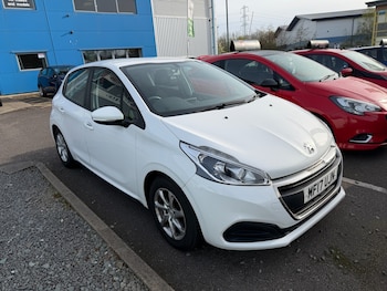 Used Peugeot 208 2017 for sale - 78197210: Photo