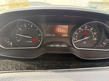 Used Peugeot 208 2017 for sale - 78197210: Photo