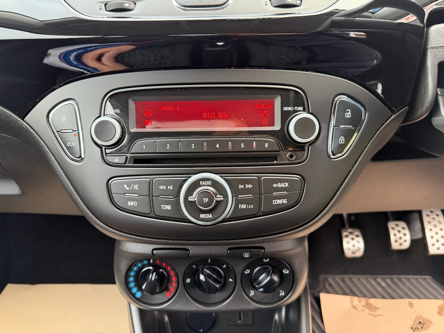 Used Vauxhall Corsa 2015 for sale - 77368800: Photo 19