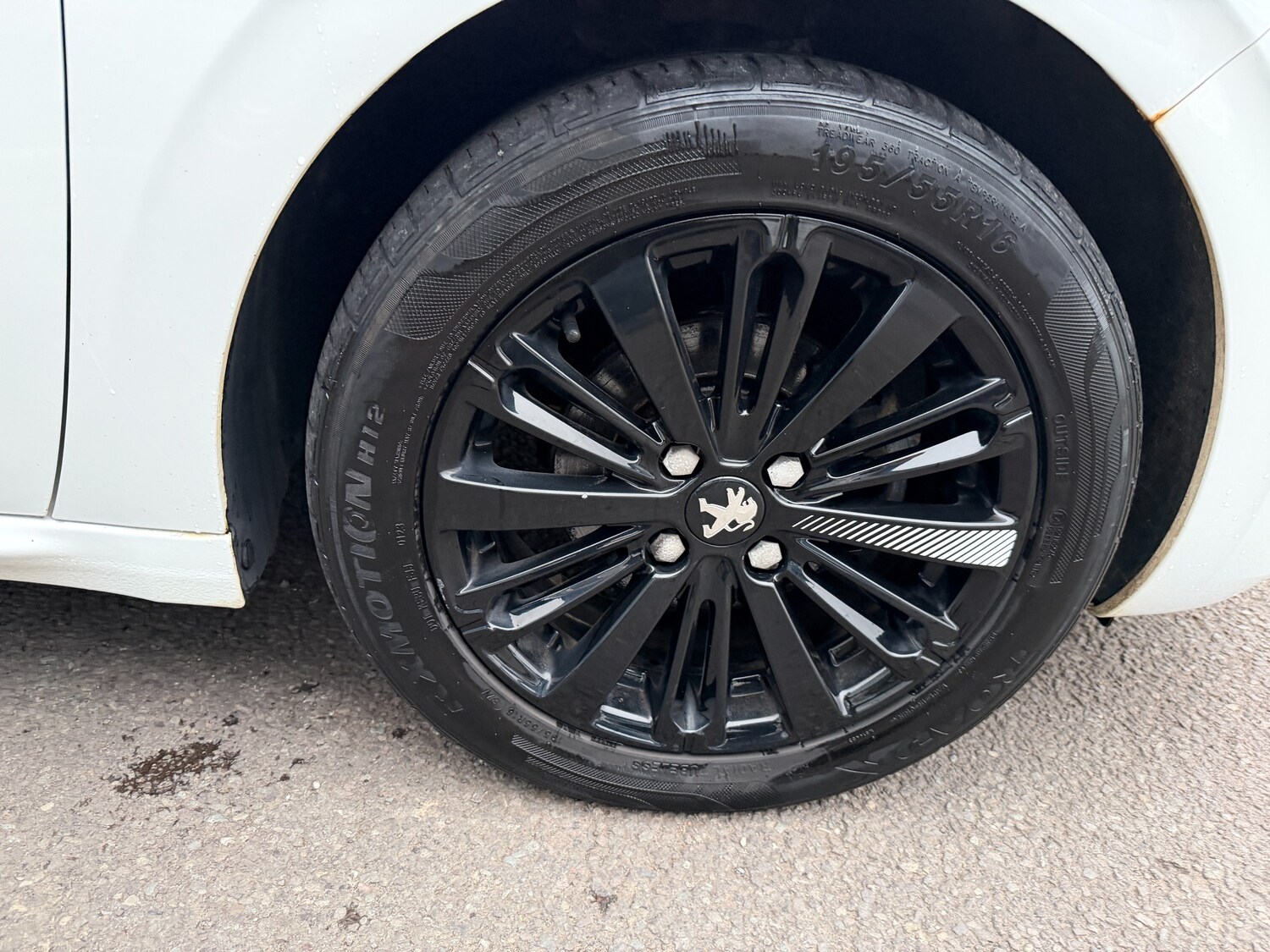 Used Peugeot 208 2017 for sale - 77593260: Photo 12