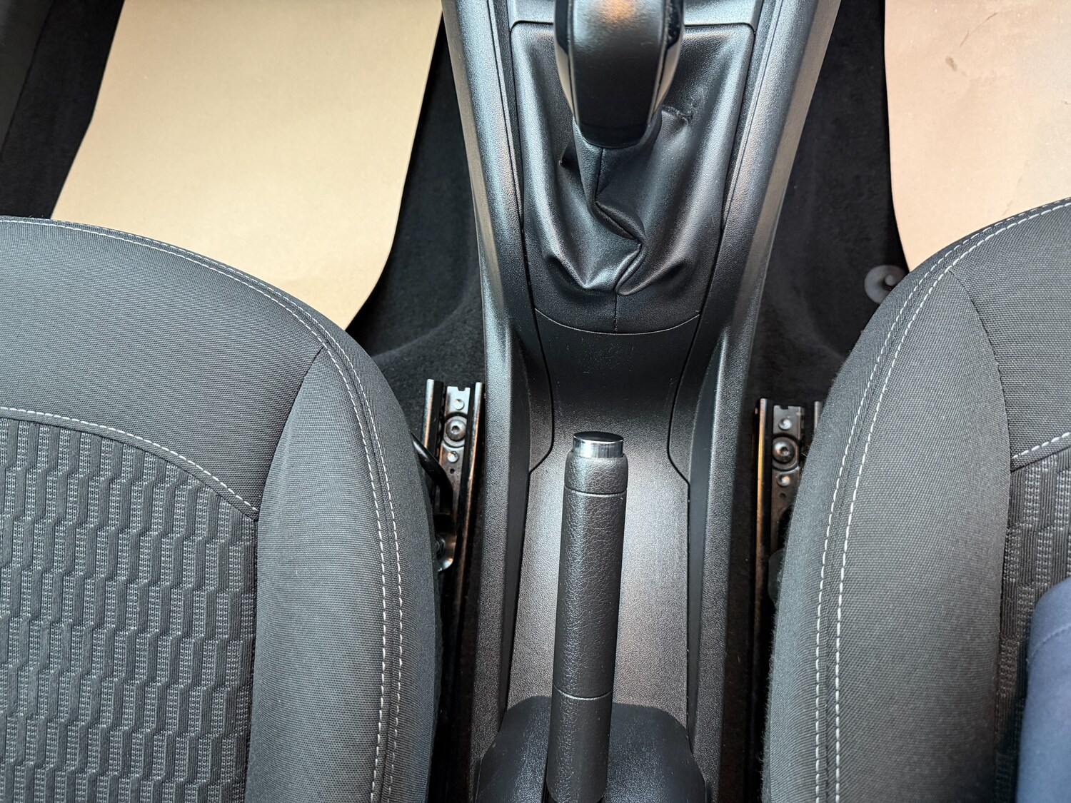 Used Peugeot 208 2017 for sale - 77593260: Photo 24