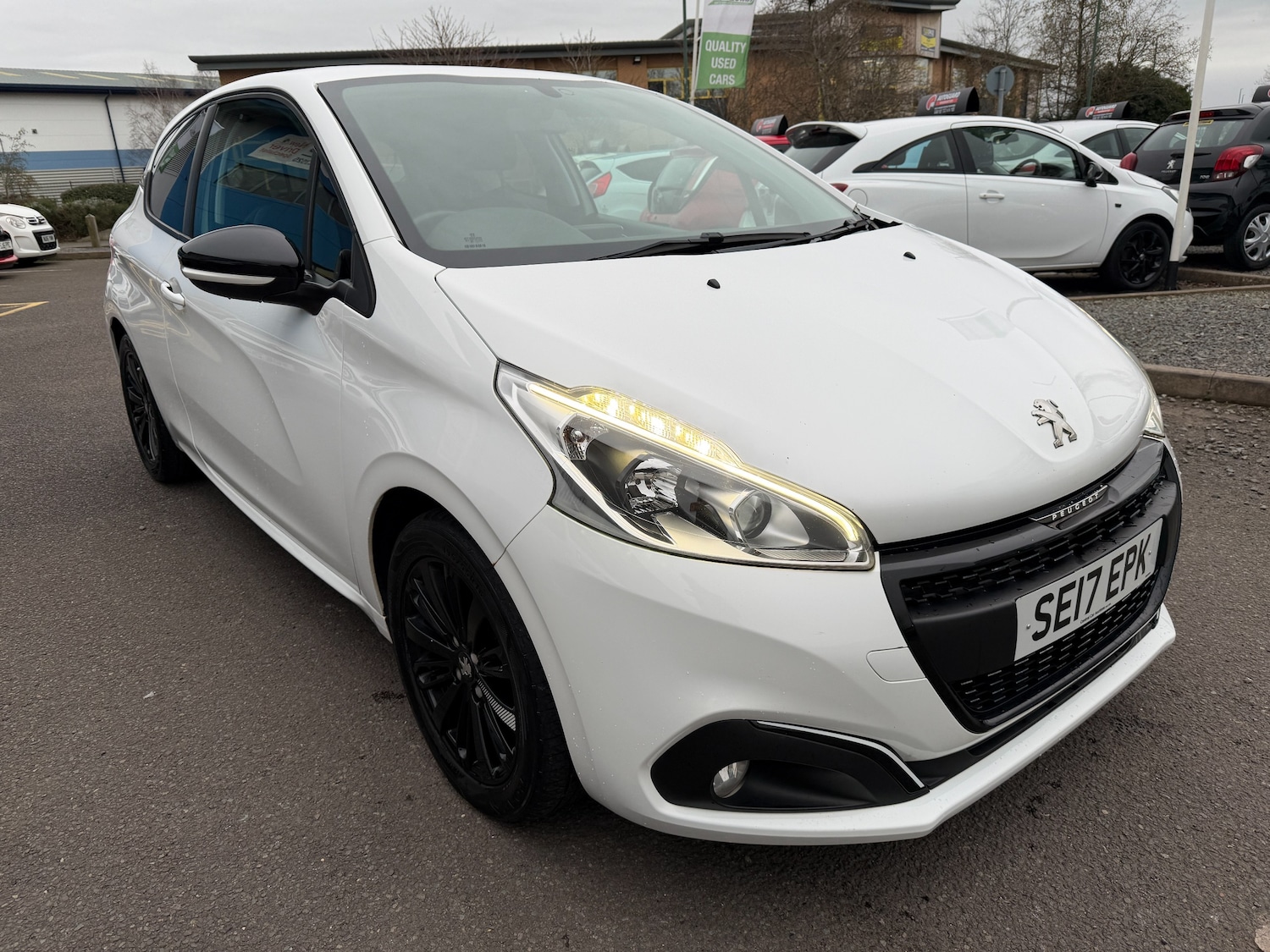 Used Peugeot 208 2017 for sale - 77593260: Photo 3