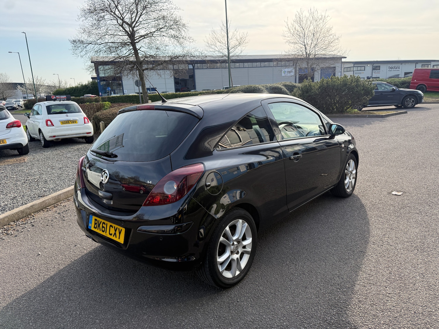 Used Vauxhall Corsa 2011 for sale - 77951676: Photo 3