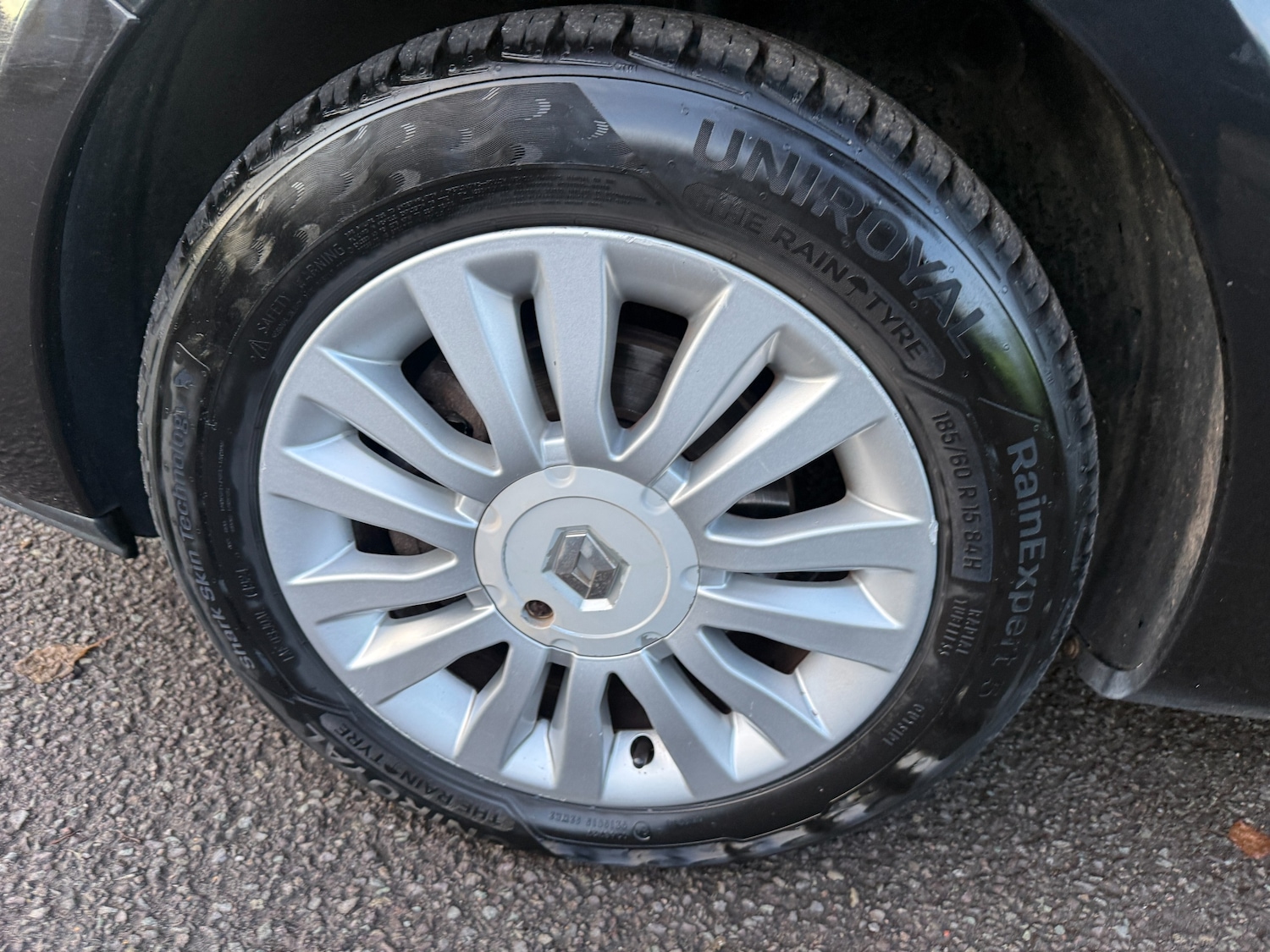 Used Renault Clio 2010 for sale - 76961881: Photo 22